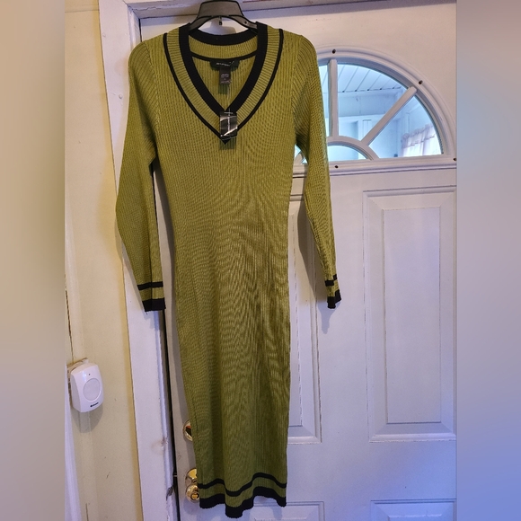 ASHLEY STEWART MAXI DRESS - Picture 4 of 8